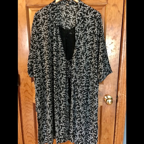 Lacy Bodysuit, Small - Picture 5 of 8